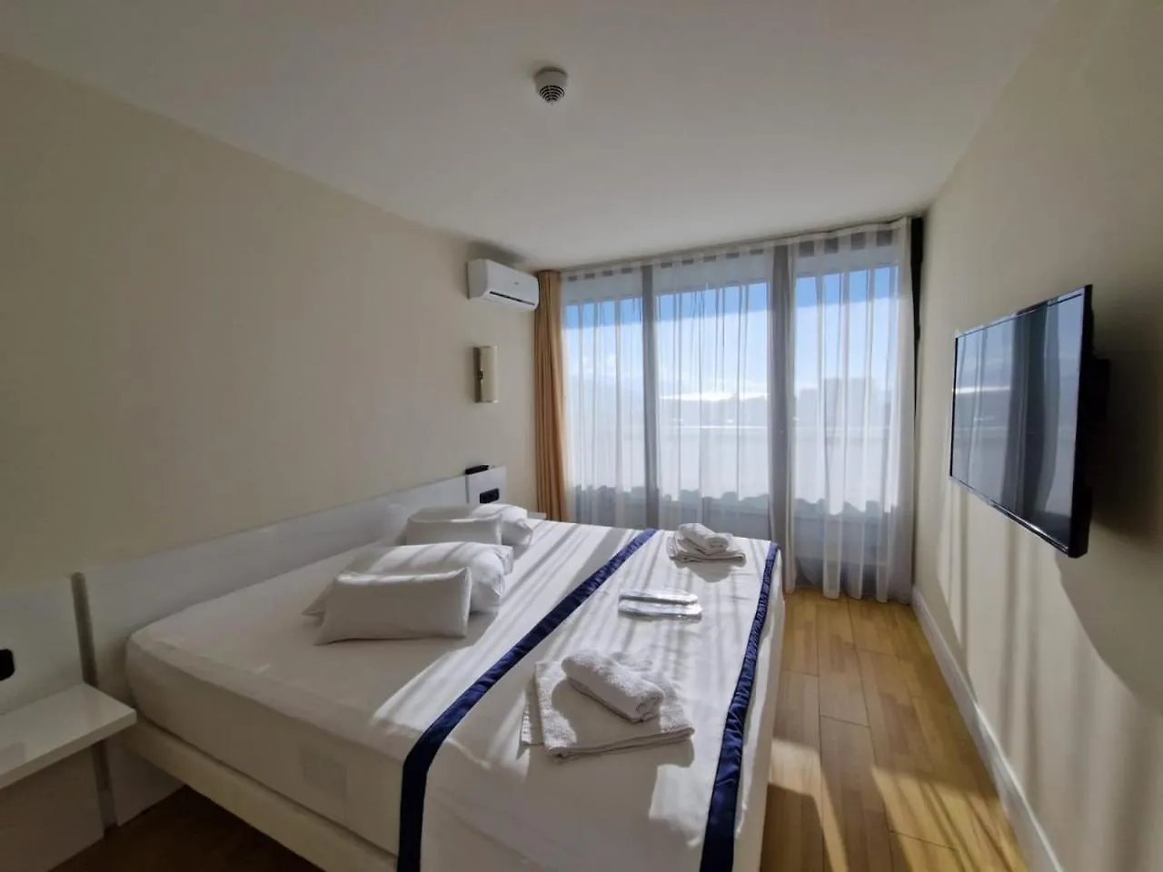 Batumi Aparthotel In Orbi City 2025 0*,